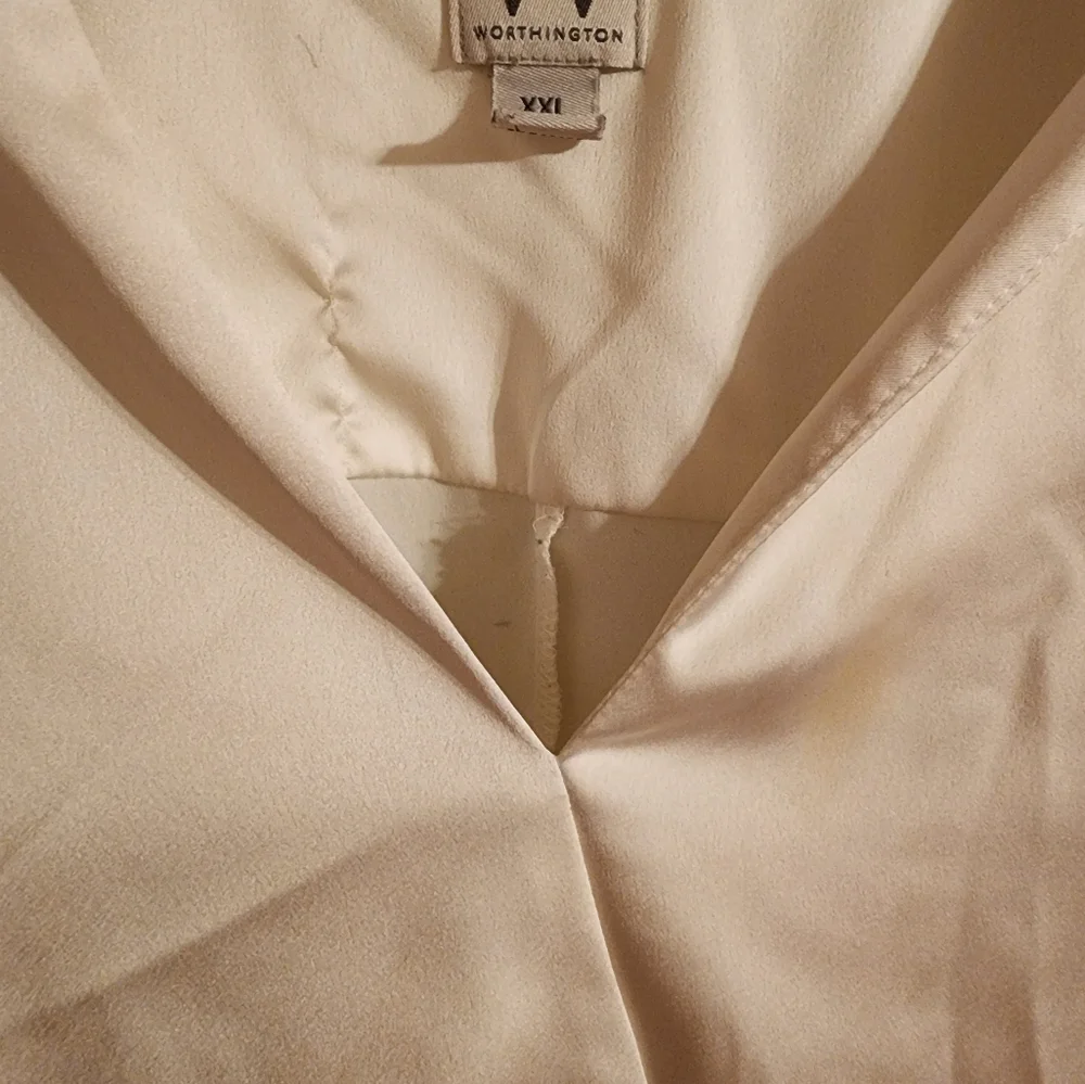 Top - Picture 3 of 6